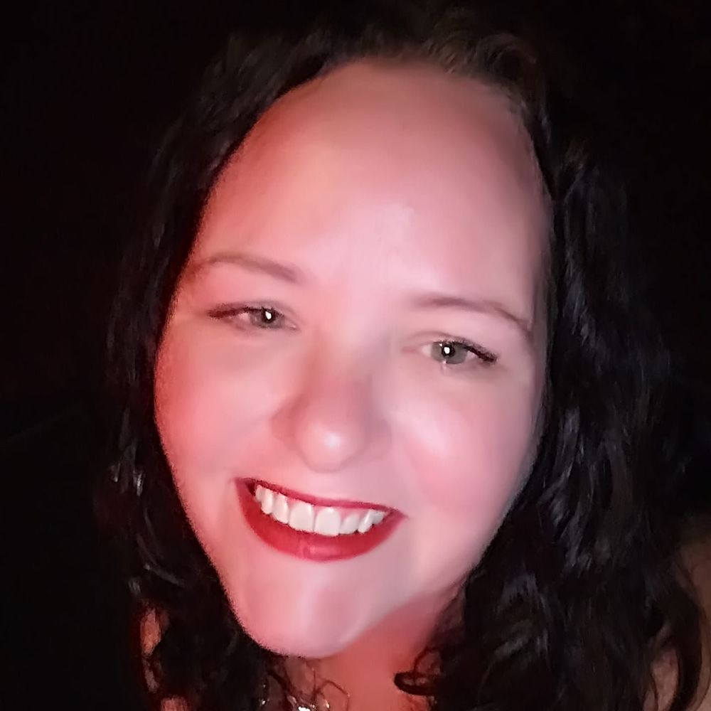 Meet your Posher, Stacy